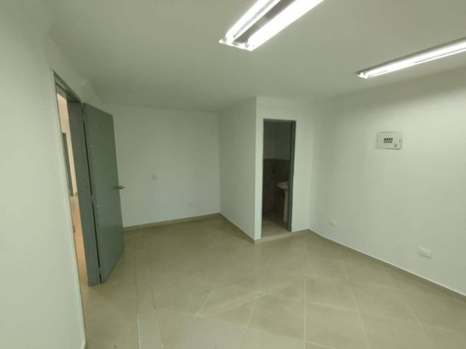 Local en arriendo en Alto Del Medio, Rionegro, 587 m² · foto 7 de 20