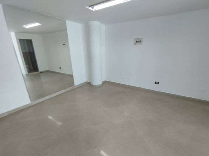 Local en arriendo en Alto Del Medio, Rionegro, 587 m² · foto 11 de 20