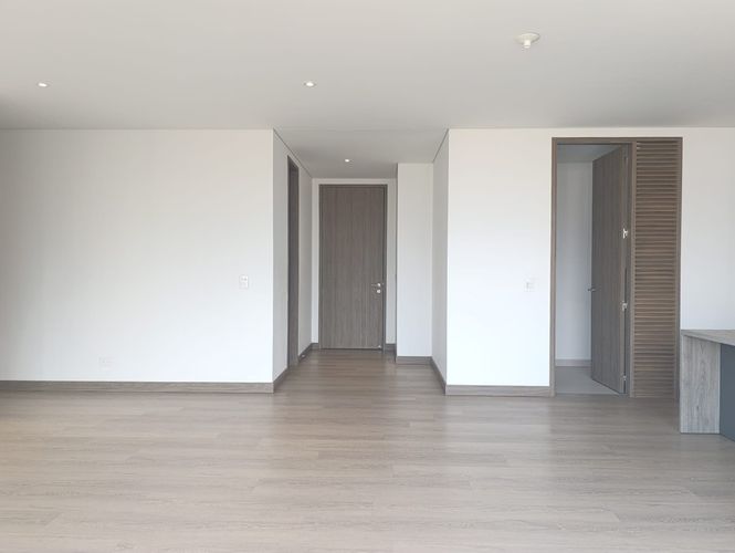 Apartamento de 3 alcobas en arriendo en Los Balsos, Medellín, 125 m² · foto 5 de 19