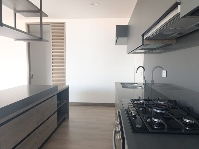 Apartamento de 3 alcobas en arriendo en Los Balsos, Medellín, 125 m² · foto 8 de 19