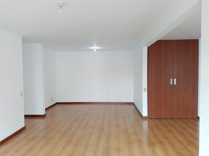 Apartamento en venta en El Poblado, Medellín · foto 9 de 15