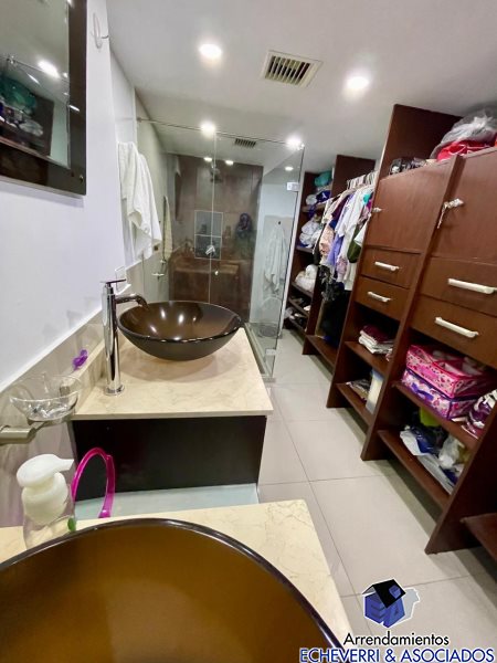 Apartamento en venta en Castropol, Medellín · foto 10 de 11