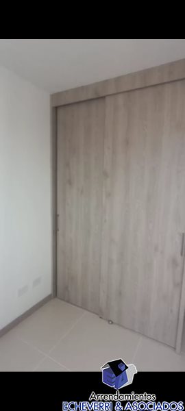 Apartamento en venta en Centro, Itagüí · foto 5 de 7