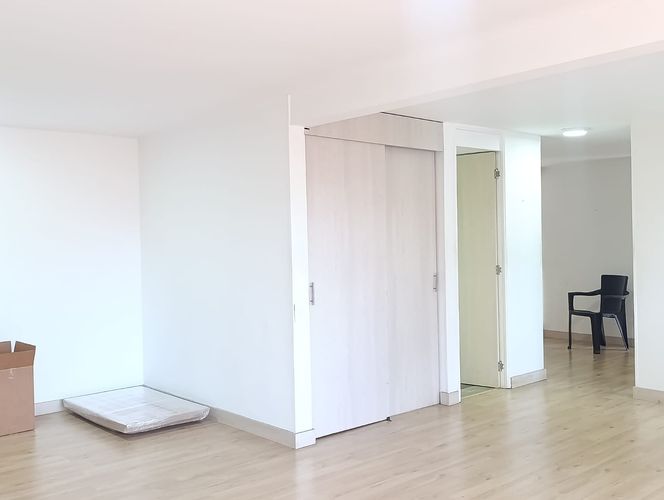 Apartamento de 2 alcobas en arriendo en El Poblado, Medellín, 96 m² · foto 8 de 18