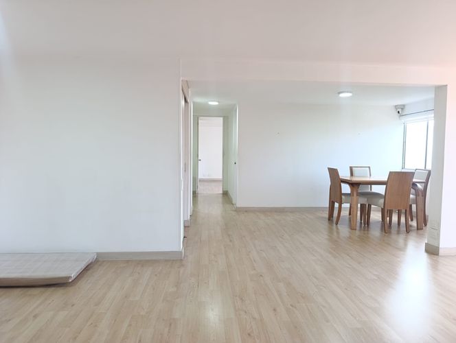 Apartamento de 2 alcobas en arriendo en El Poblado, Medellín, 96 m² · foto 5 de 18