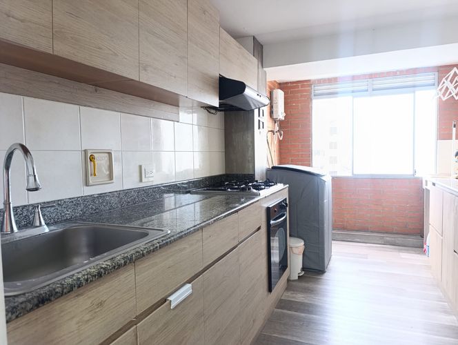 Apartamento de 2 alcobas en arriendo en El Poblado, Medellín, 96 m² · foto 6 de 18