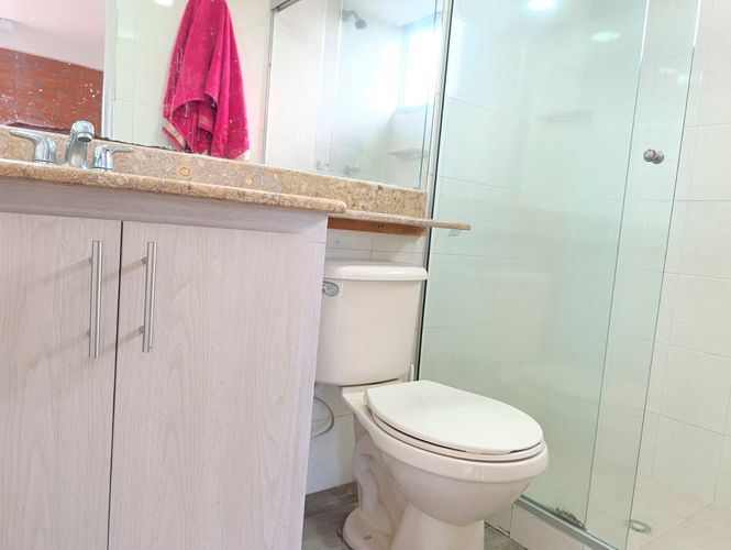 Apartamento de 2 alcobas en arriendo en El Poblado, Medellín, 96 m² · foto 17 de 18