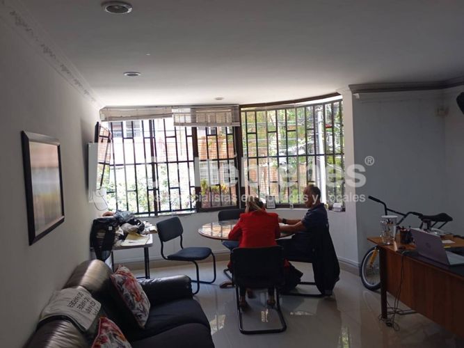 Casa de 5 alcobas en venta en Belén, Medellín, 750 m² · foto 14 de 22