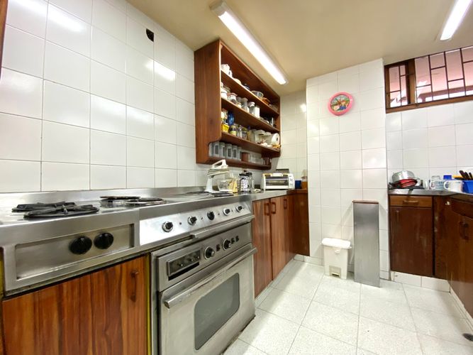 Apartamento de 4 alcobas en venta en El Castillo Chapinero, Bogotá, 284 m² · foto 9 de 24