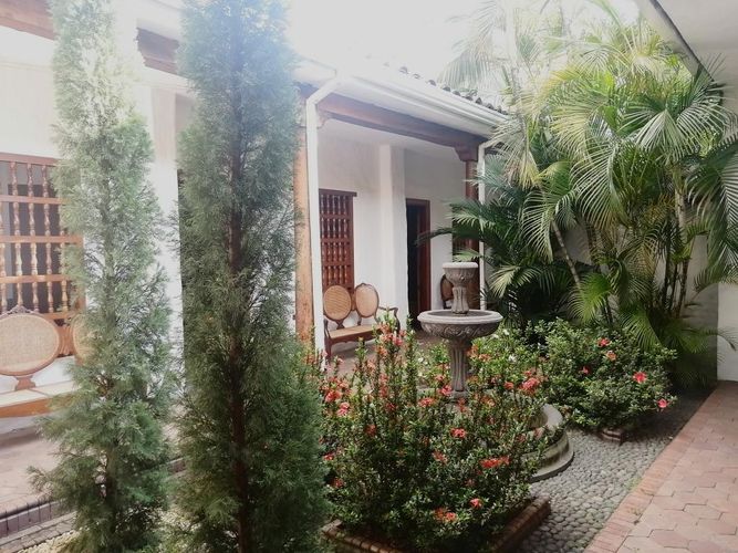 Casa de 10 alcobas en venta en Santa Rosa, Cali, 435 m² · foto 14 de 24