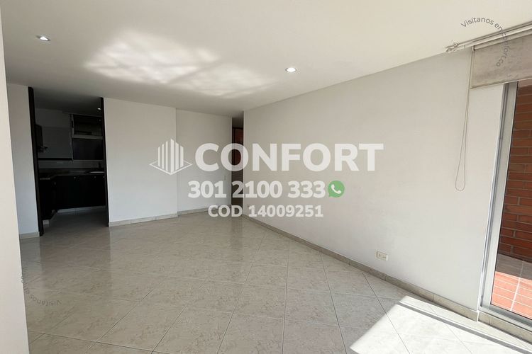 Apartamento de 3 alcobas en arriendo en Castropol, Medellín, 98 m² · foto 3 de 24