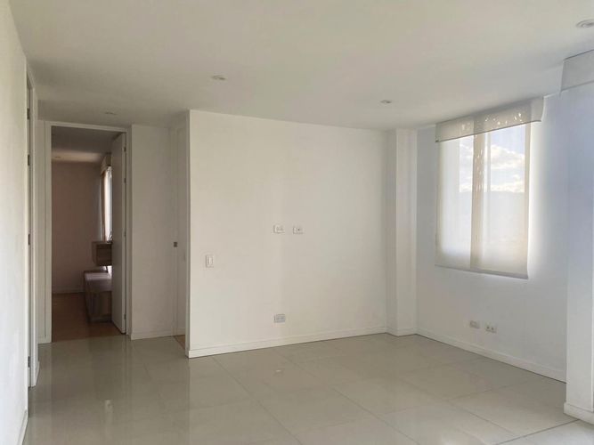 Apartamento de 2 alcobas en arriendo en Cumbres, Envigado, 79 m² · foto 4 de 18