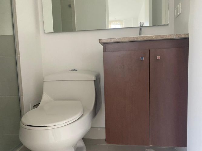 Apartamento de 2 alcobas en arriendo en Cumbres, Envigado, 79 m² · foto 17 de 18