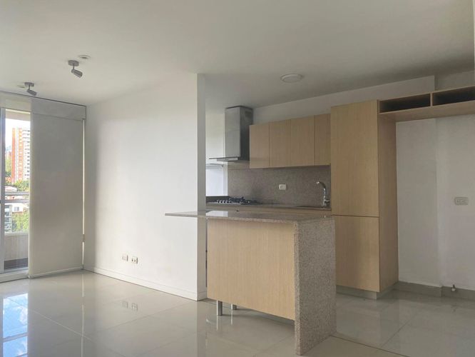 Apartamento de 2 alcobas en arriendo en Cumbres, Envigado, 79 m² · foto 7 de 18
