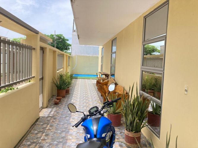 Casa de 10 alcobas en venta en Salgar, Puerto Colombia, 878 m² · foto 2 de 24
