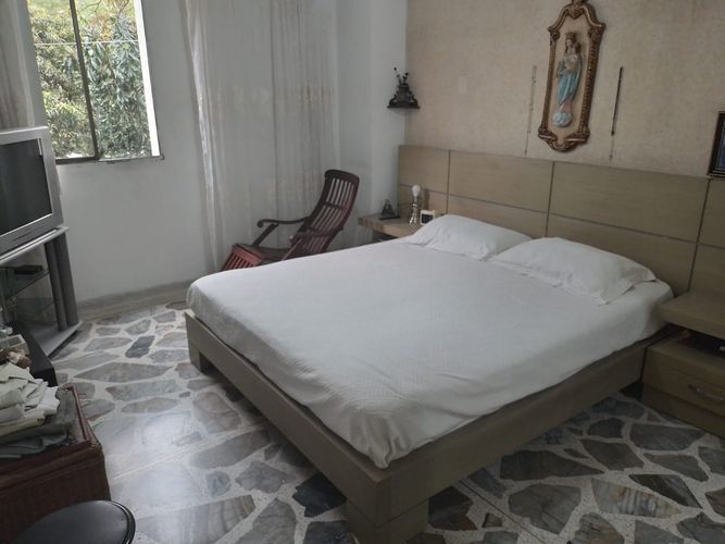Apartamento de 3 alcobas en venta en Belén Miravalle, Medellín, 127 m² · foto 13 de 16