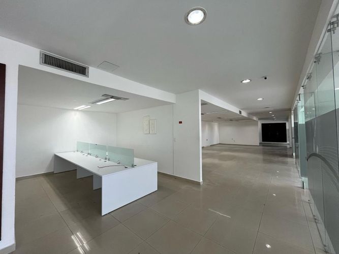 Edificio en venta en San Vicente, Barranquilla, 2254 m² · foto 11 de 24