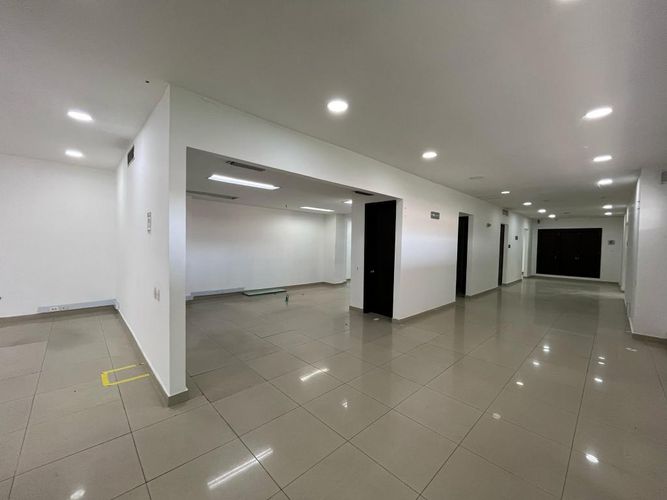 Edificio en venta en San Vicente, Barranquilla, 2254 m² · foto 23 de 24