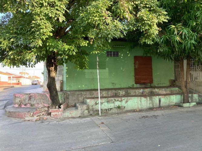 Casa de 8 alcobas en venta en Barranquilla, 277 m² · foto 2 de 2