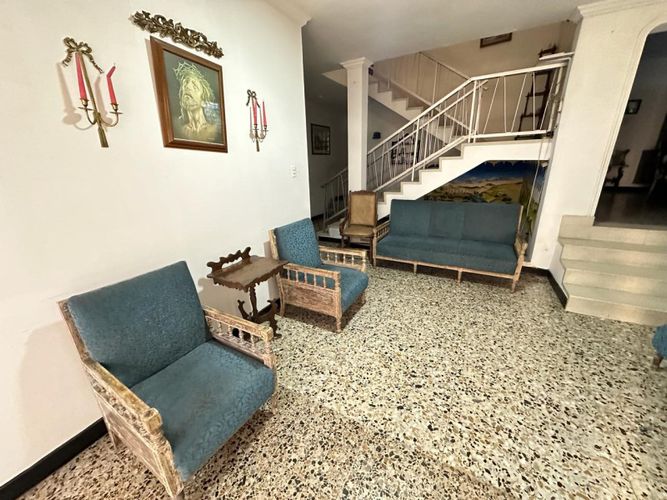 Casa de 14 alcobas en venta en Ciudad Jardin, Barranquilla, 1332 m² · foto 6 de 11
