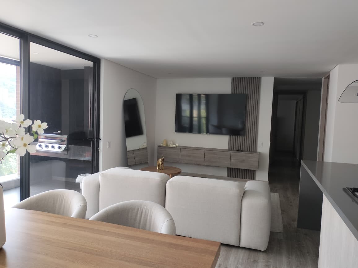 Apartamento en arriendo en El Poblado, Medellín · foto 6 de 20