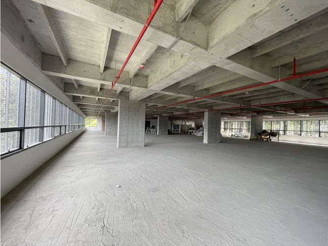 Oficina en arriendo en Las Palmas, Medellín, 1219 m² · foto 5 de 17