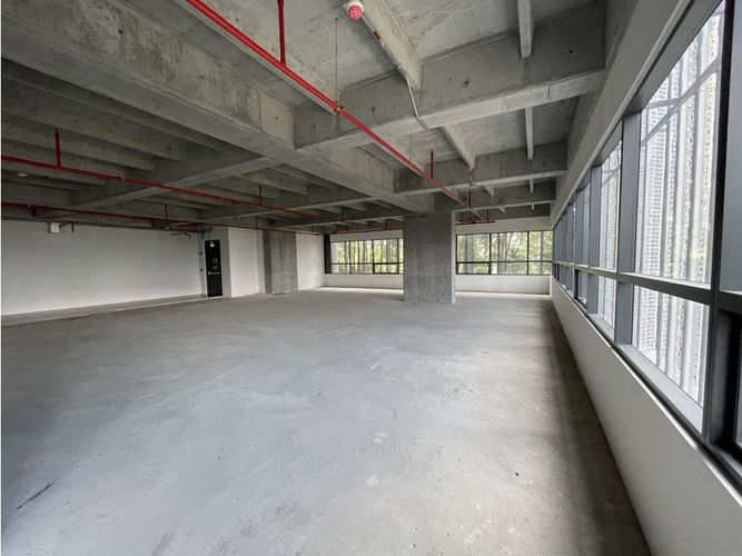 Oficina en arriendo en Las Palmas, Medellín, 1219 m² · foto 8 de 17