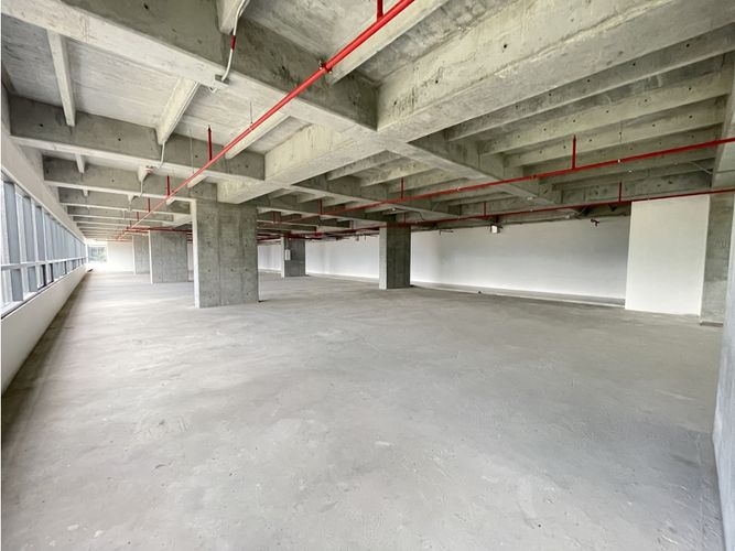 Oficina en arriendo en Las Palmas, Medellín, 1888 m² · foto 2 de 17