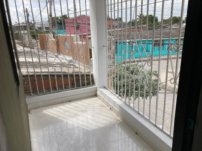 Casa de 4 alcobas en venta en Centenario, Soledad, 164 m² · foto 2 de 21