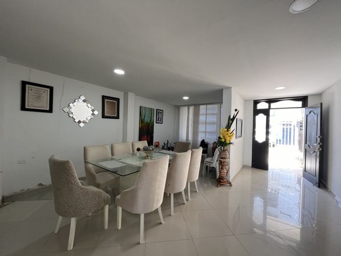 Casa de 4 alcobas en venta en Costa Azul, Puerto Colombia, 330 m² · foto 3 de 21
