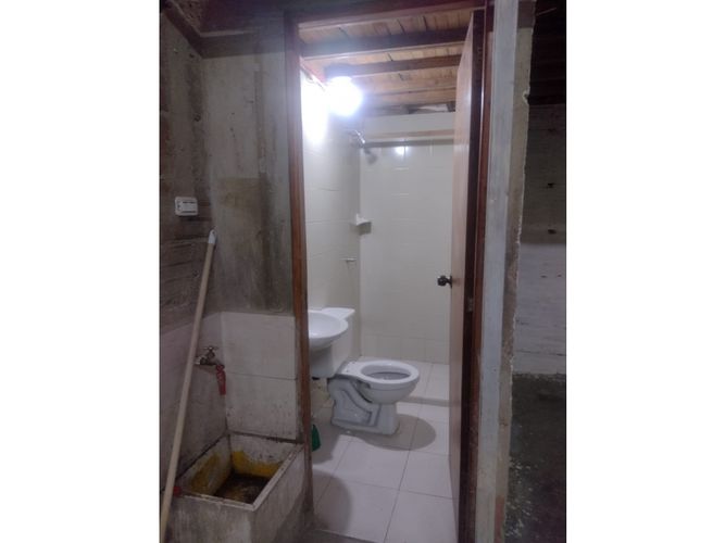 Bodega en venta en Bombona No.1, Medellín, 135 m² · foto 4 de 9