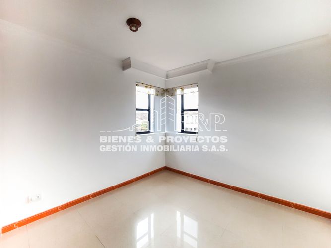 Casa de 3 alcobas en venta en Pueblo Viejo, Sopó, 240 m² · foto 5 de 24