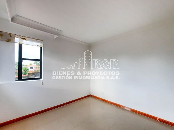 Casa de 3 alcobas en venta en Pueblo Viejo, Sopó, 240 m² · foto 6 de 24