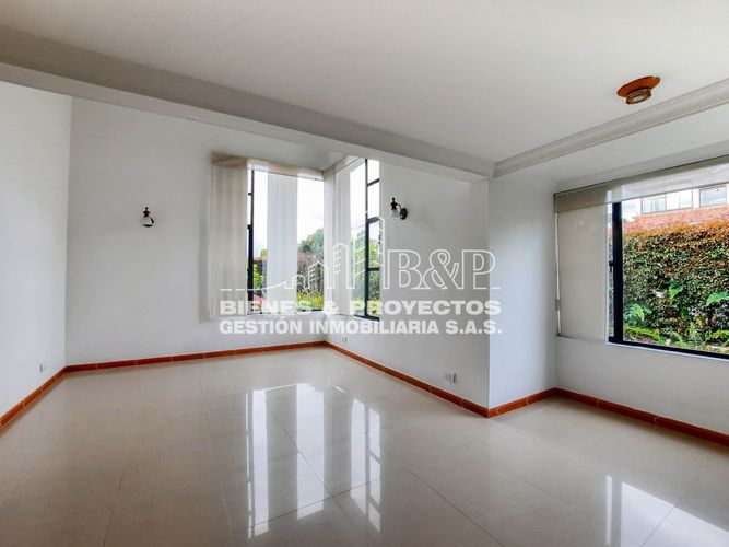 Casa de 3 alcobas en venta en Pueblo Viejo, Sopó, 240 m² · foto 11 de 24