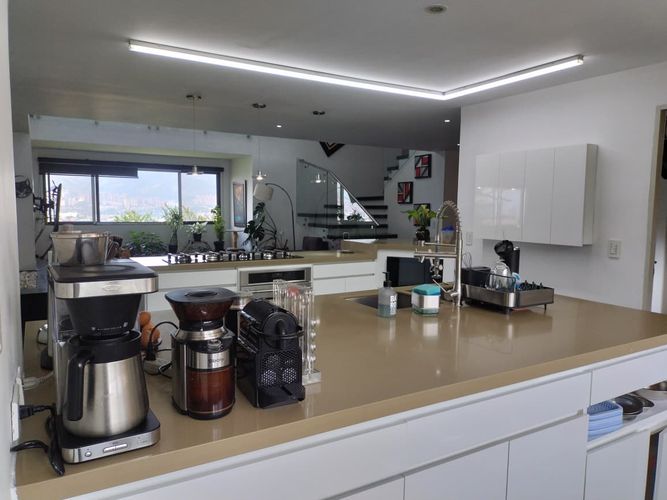 Apartamento de 4 alcobas en arriendo en El Poblado, Medellín, 315 m² · foto 5 de 20