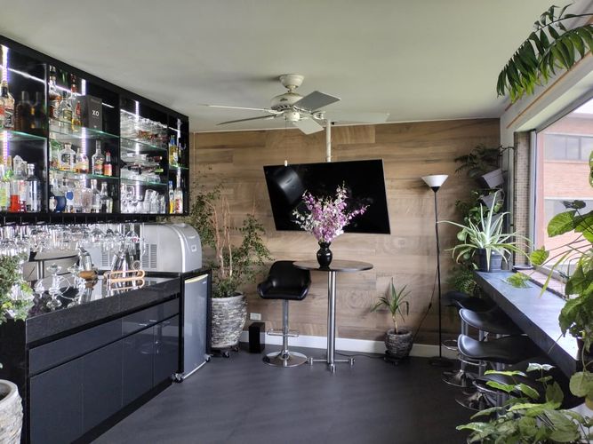 Apartamento de 4 alcobas en arriendo en El Poblado, Medellín, 315 m² · foto 18 de 20