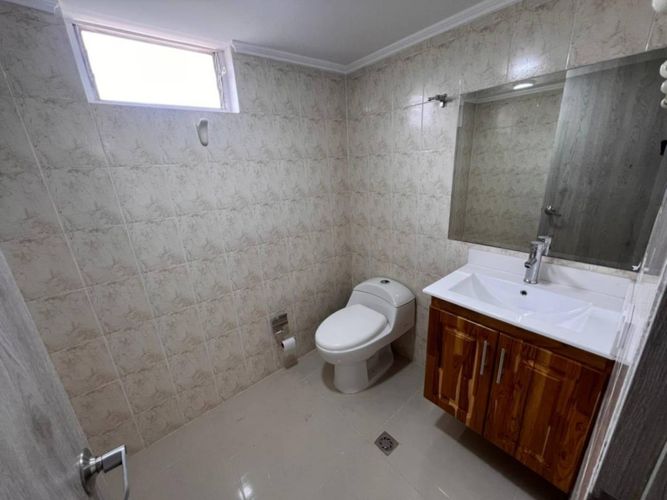 Apartamento de 3 alcobas en arriendo en Loma De Las Brujas, Medellín, 300 m² · foto 6 de 20