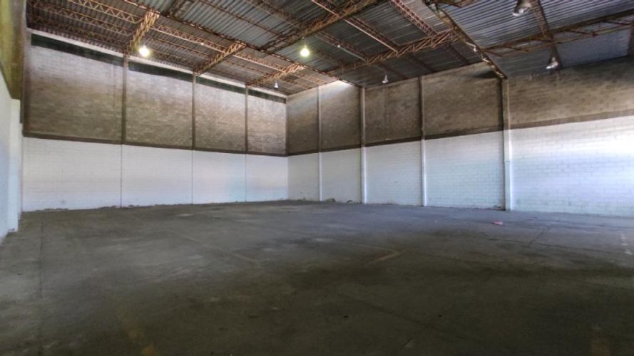 Bodega en arriendo en Pastoral Social, Barranquilla, 600 m² · foto 4 de 9