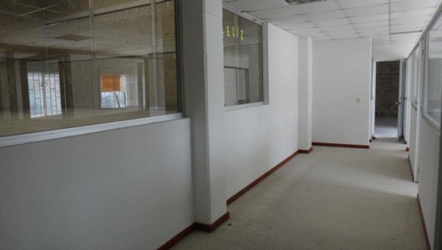 Bodega en arriendo en Villa San Pedro Iii, Barranquilla, 2400 m² · foto 3 de 5