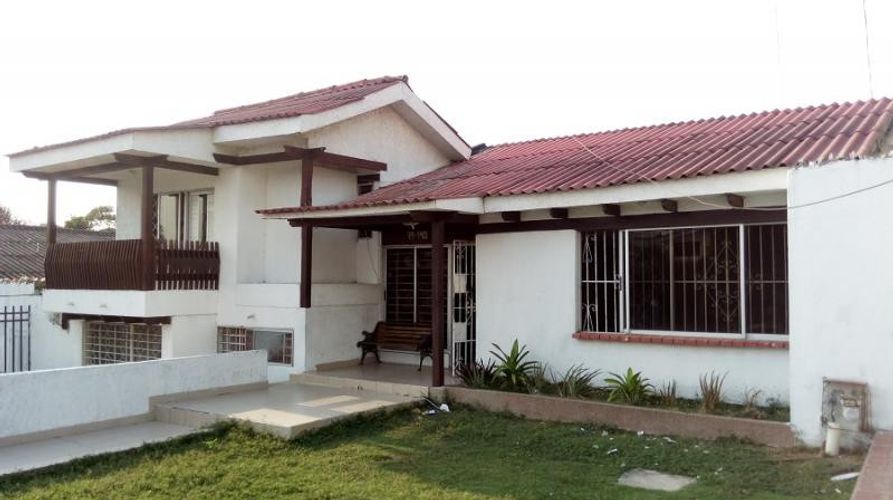 Casa de 7 alcobas en venta en Ciudad Jardin, Soledad, 290 m² · foto 2 de 12