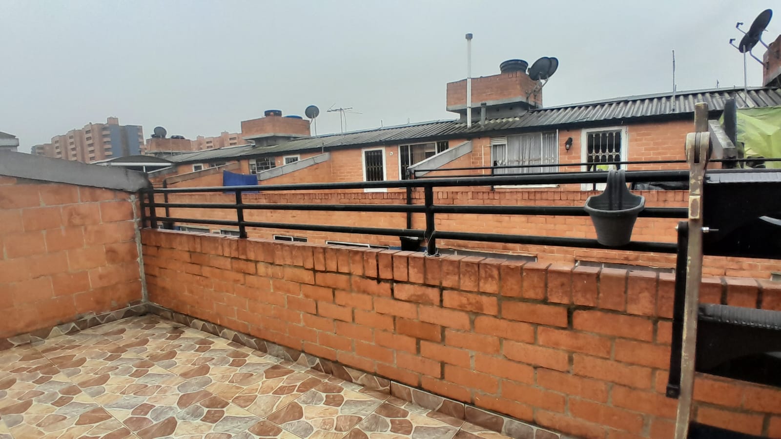 Casa en venta en Castilla, Bogotá · foto 3 de 24