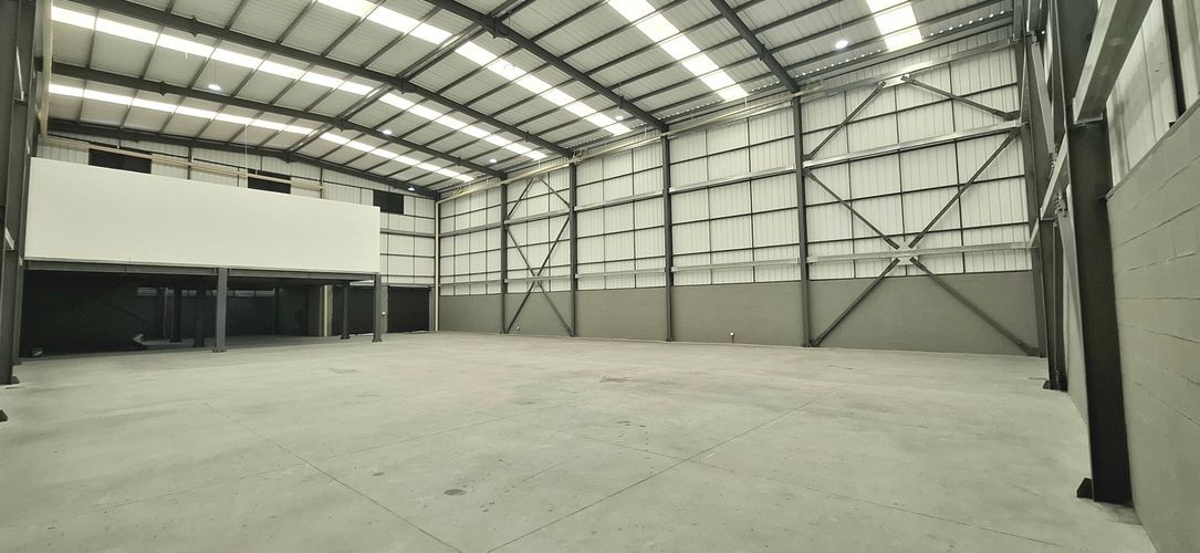 Bodega en arriendo en Zona Industrial, Cali, 1000 m² · foto 7 de 9