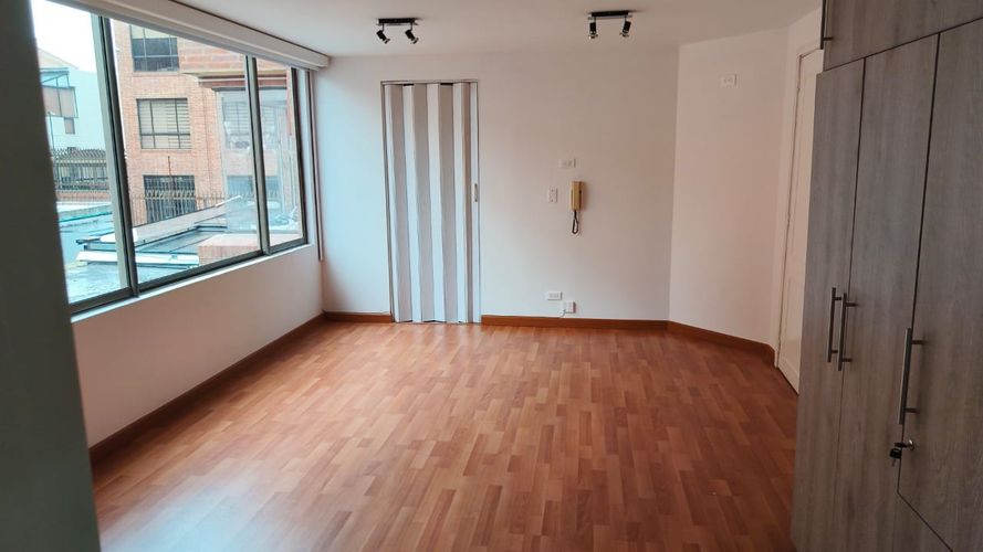 Apartaestudio en venta en Santa Barbara, Bogotá, 33 m² · foto 11 de 24