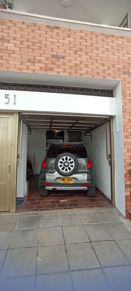 Casa de 5 alcobas en venta en Antiguo Campestre, Bucaramanga, 326 m² · foto 3 de 24