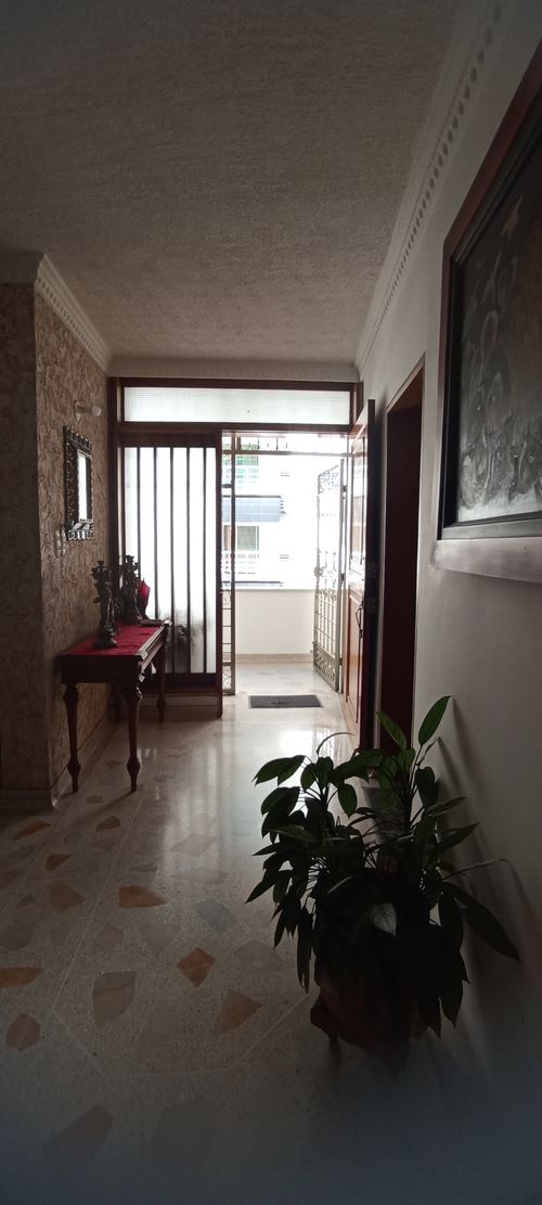 Casa de 5 alcobas en venta en Antiguo Campestre, Bucaramanga, 326 m² · foto 5 de 24