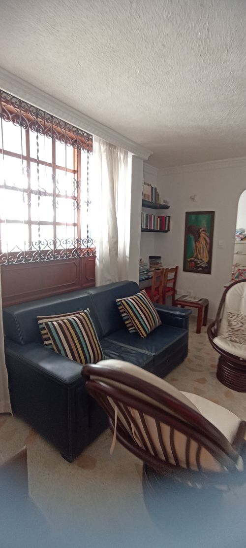 Casa de 5 alcobas en venta en Antiguo Campestre, Bucaramanga, 326 m² · foto 6 de 24
