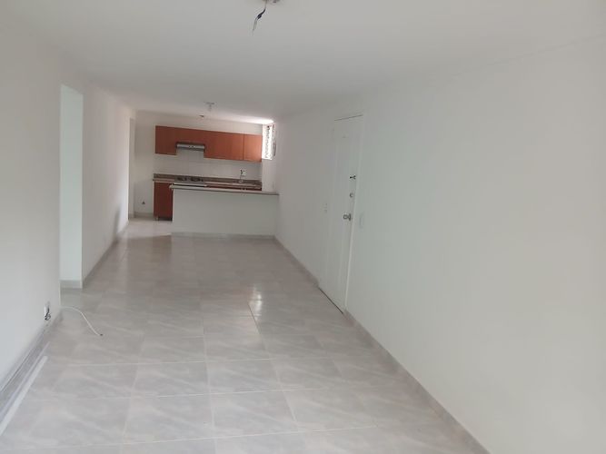 Apartamento de 3 alcobas en arriendo en El Poblado, Medellín, 90 m² · foto 2 de 20