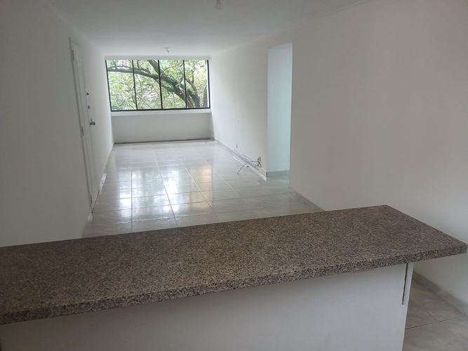 Apartamento de 3 alcobas en arriendo en El Poblado, Medellín, 90 m² · foto 10 de 20