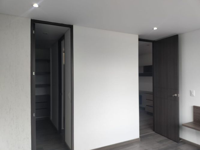 Apartamento de 3 alcobas en arriendo en El Poblado, Medellín, 112 m² · foto 8 de 19
