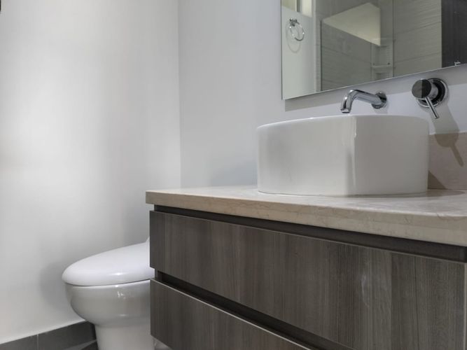 Apartamento de 3 alcobas en arriendo en El Poblado, Medellín, 112 m² · foto 17 de 19